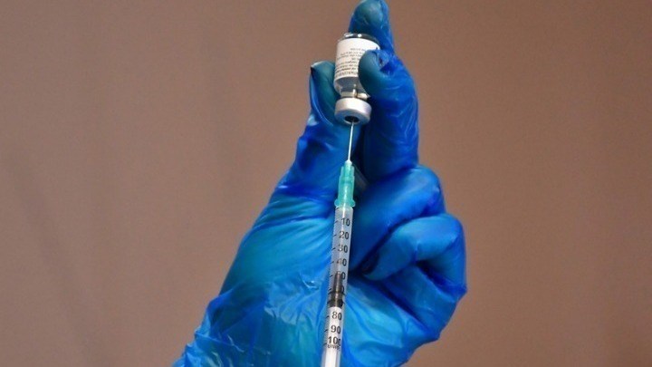 Κορονοϊός: Πότε ξεκινά ο εμβολιασμός εκπαιδευτικών με αδιάθετες δόσεις