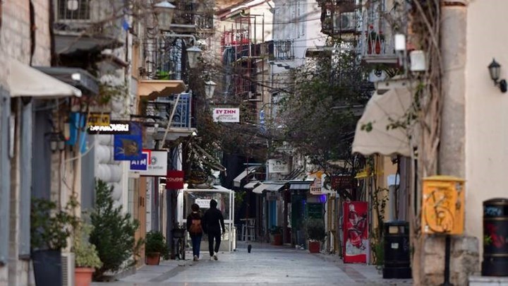 Lockdown: Τι εισηγούνται οι λοιμωξιολόγοι