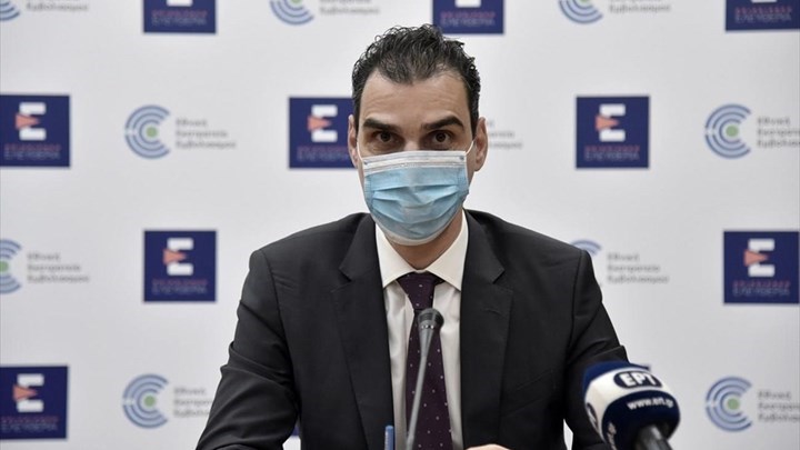 Θεμιστοκλέους: Δεν θα γίνουν εμβολιασμοί με Johnson & Johnson