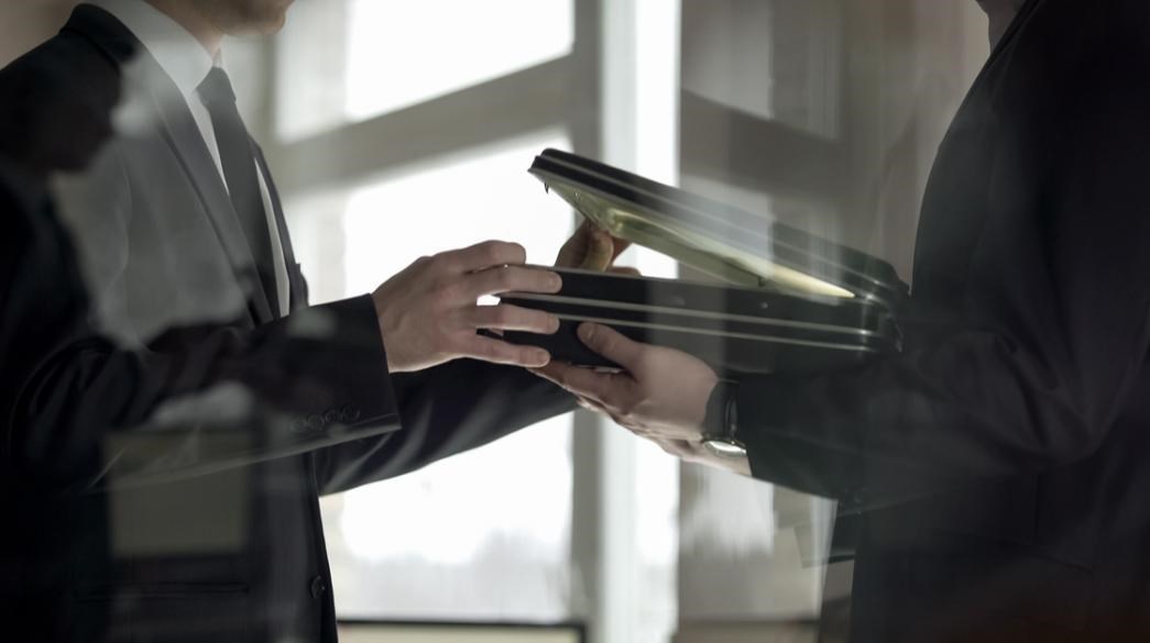 Ηλεκτρονικό «φακέλωμα» μέσω… του Ταμείου Ανάκαμψης – Big Brother στην εφορία… έως και αποθήκευση δεδομένων σε…cloud