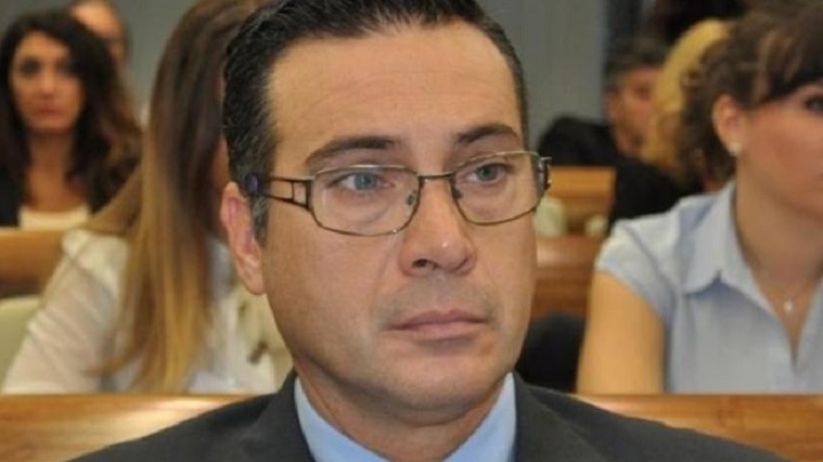 Κατασκοπευτικό θρίλερ στη Ρώμη: Συνελήφθη Ιταλός αξιωματικός – Έδινε απόρρητα έγγραφα στους Ρώσους – Τι λέει η σύζυγός του