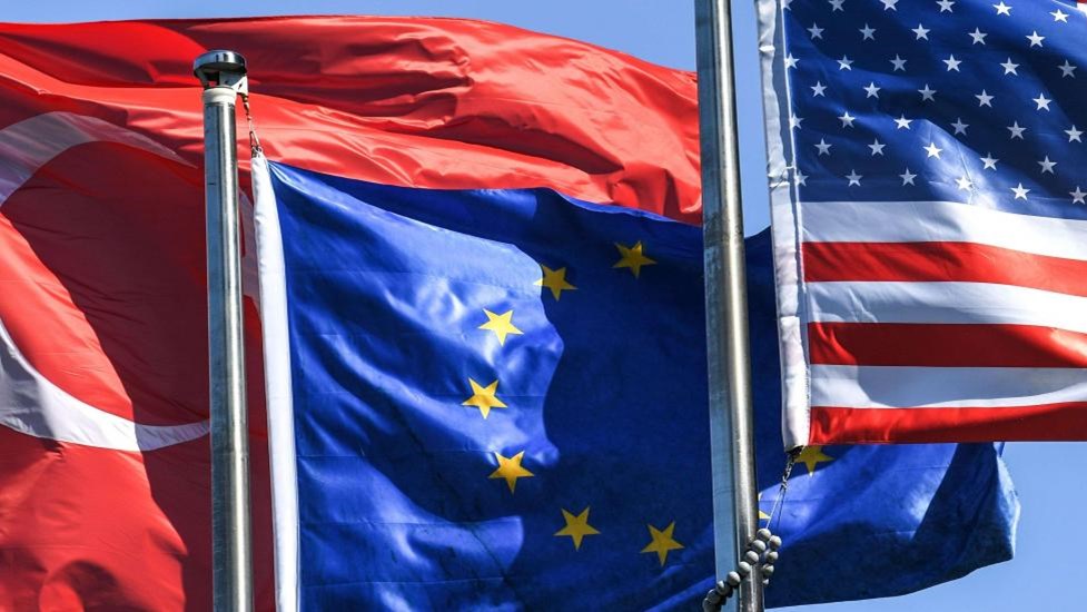 Οι ΗΠΑ συντονίζονται με ΕΕ κατά της Τουρκίας: Πιέσεις για διαρκές εμπάργκο όπλων