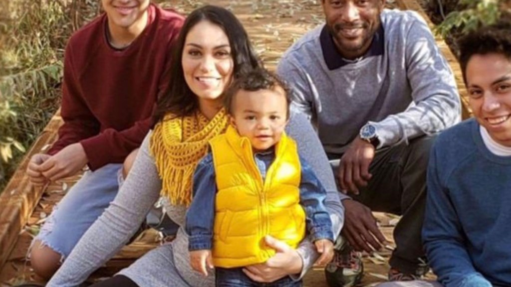 Τριπλή δολοφονία στις ΗΠΑ: Επί τρεις ημέρες δύο παιδιά βρίσκονταν δίπλα στα πτώματα των γονιών τους