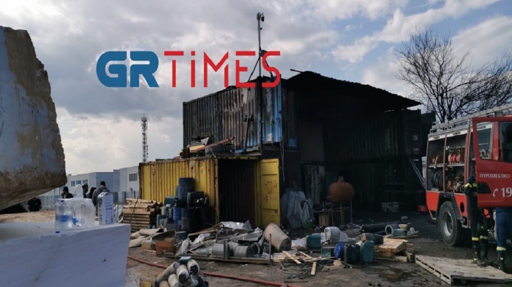 Θεσσαλονίκη: Φωτιά σε αποθήκη στο Καλοχώρι – ΦΩΤΟ – ΒΙΝΤΕΟ