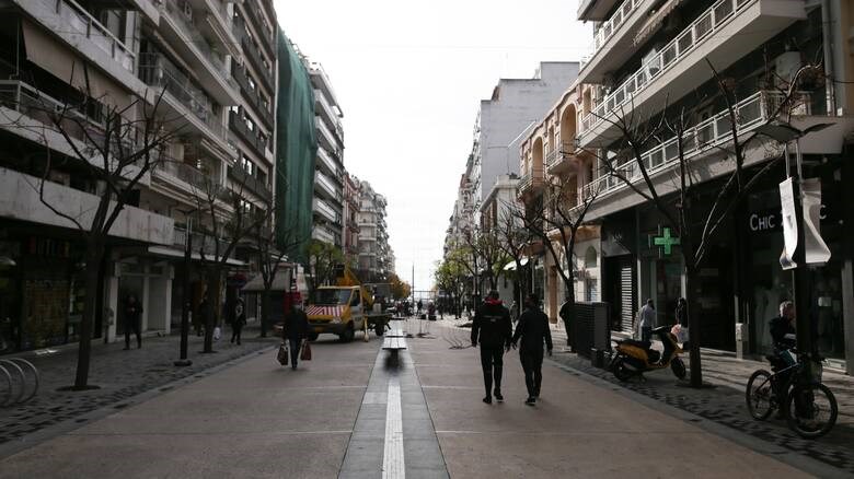Λιανεμπόριο σε Θεσσαλονίκη, Αχαΐα, Κοζάνη: Επιστολή των Περιφερειαρχών στον Μητσοτάκη – Ζητούν 5.000 ευρώ για κάθε επιχείρηση
