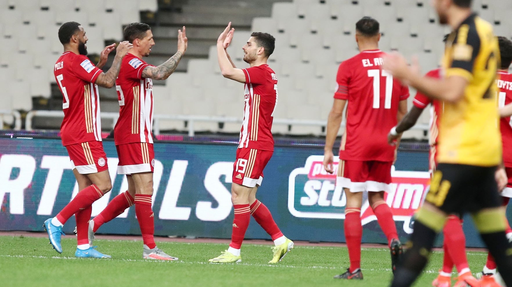 ΑΕΚ-Ολυμπιακός 0-5 (74′)