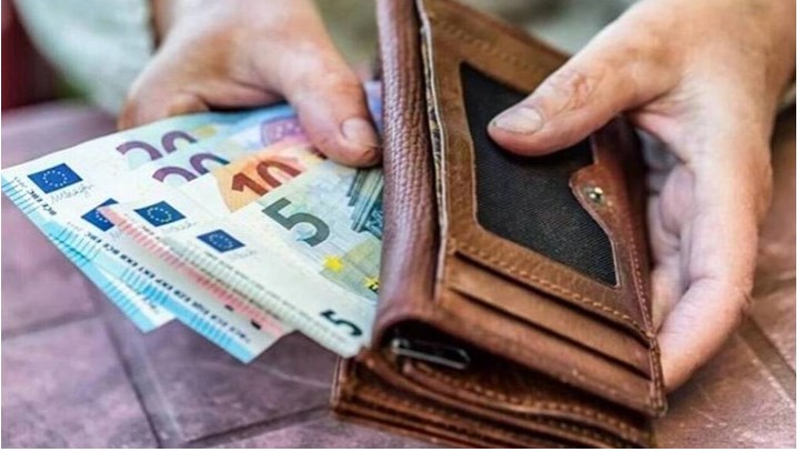 Συντάξεις: Για ποιους έρχονται από φέτος μόνιμες αυξήσεις – Παραδείγματα