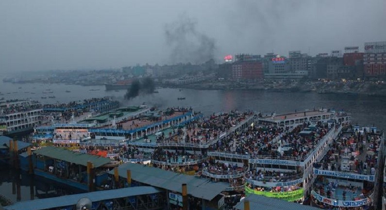 Μπαγκλαντές: Βυθίστηκε φέρι μποτ έπειτα από σύγκρουση με πλοίο – 25 νεκροί και 9 αγνοούμενοι