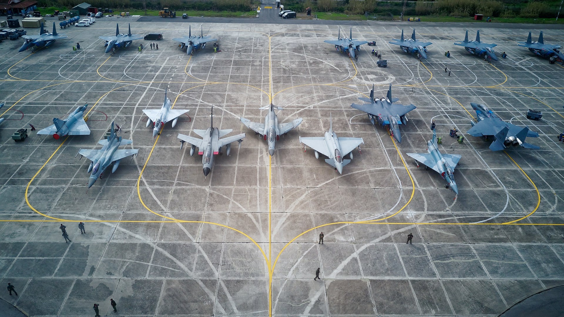 Ηνίοχος 2021: Το ελληνικό “TOP GUN” επιστρέφει – Συνωστισμός μαχητικών στο Αιγαίο και εκνευρισμός στην Τουρκία