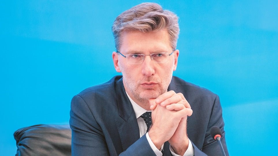 Σκέρτσος: Πότε θα “απελευθερωθούν” οι μετακινήσεις από νομό σε νομό – Τι είπε για τα self test και τα σχολεία