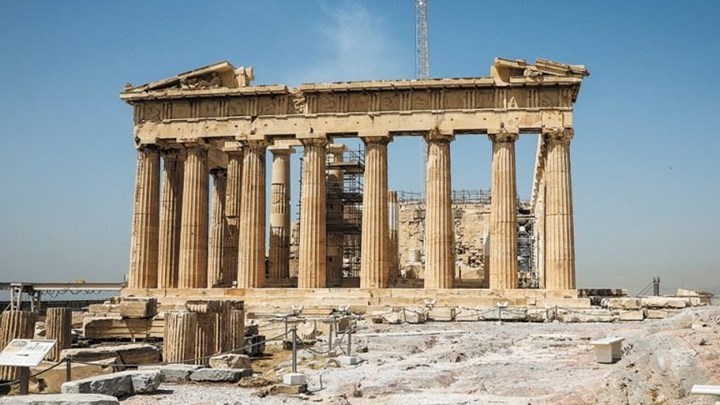 Υπουργείο Πολιτισμού: “Καμία πινακίδα στον Βράχο της Ακρόπολης” – Η ανάρτηση Τσίπρα