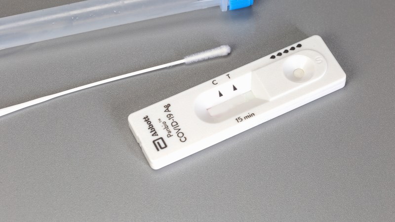 Self test: Σε ποιους διατίθενται και με ποια διαδικασία – Διευκρινίσεις του Πανελλήνιου Φαρμακευτικού Συλλόγου