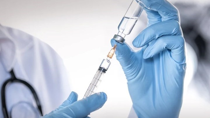 Γαλλία: Παρατείνει την περίοδο μεταξύ των δόσεων εμβολίων τύπου mRNA κατά του κορονοϊού