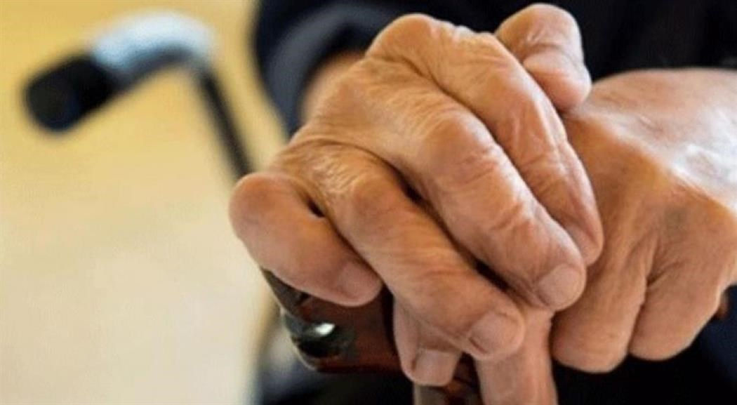 Έρευνα σε παράνομο γηροκομείο στην Κέρκυρα: Στο νοσοκομείο πέντε ηλικιωμένοι