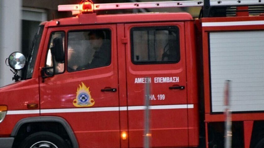 Φωτιά ΤΩΡΑ σε κτίριο στο κέντρο της Αθήνας