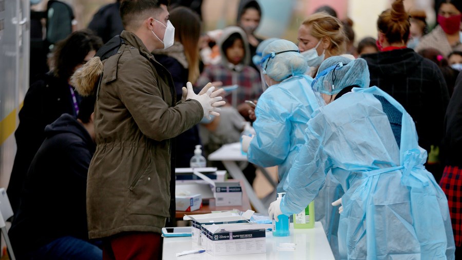 Κορονοϊός: Πού εντοπίζονται τα 2.747 νέα κρούσματα – “Κόλαση” στην Αττική, 379 στη Θεσσαλονίκη