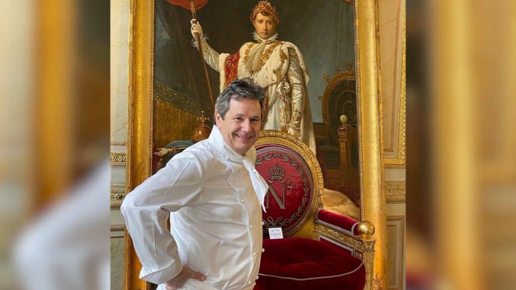 Γαλλία: Σάλος με τα παράνομα γεύματα με χαβιάρι και σαμπάνια – Οι προσκλήσεις και η έρευνα στο σπίτι σεφ