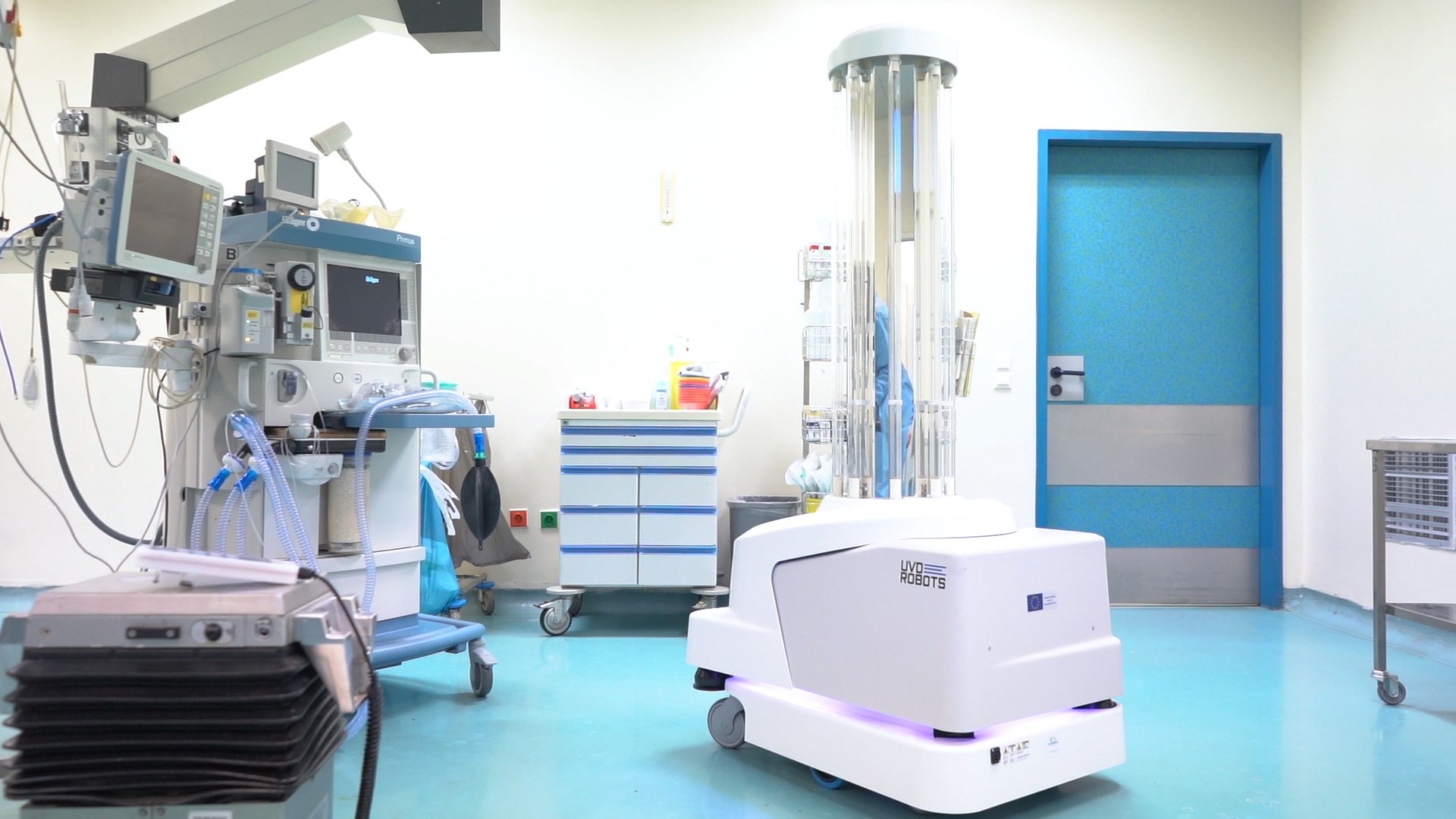 Θεσσαλονίκη: Ο Τάλως έπιασε… δουλειά – Το ρομπότ που απολυμαίνει το νοσοκομείο Παπαγεωργίου