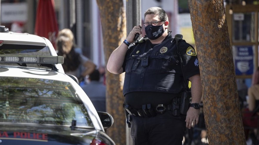 ΗΠΑ: Πυροβολισμοί με νεκρό και τραυματίες σε κατάστημα επίπλων στο Τέξας