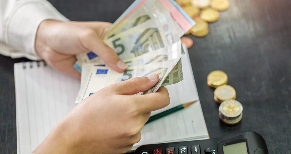 «Ξεπαγώνουν» τα δάνεια σε αναστολή: «Ακάλυπτα» νοικοκυριά – επιχειρήσεις – Ποιες λύσεις προσφέρονται