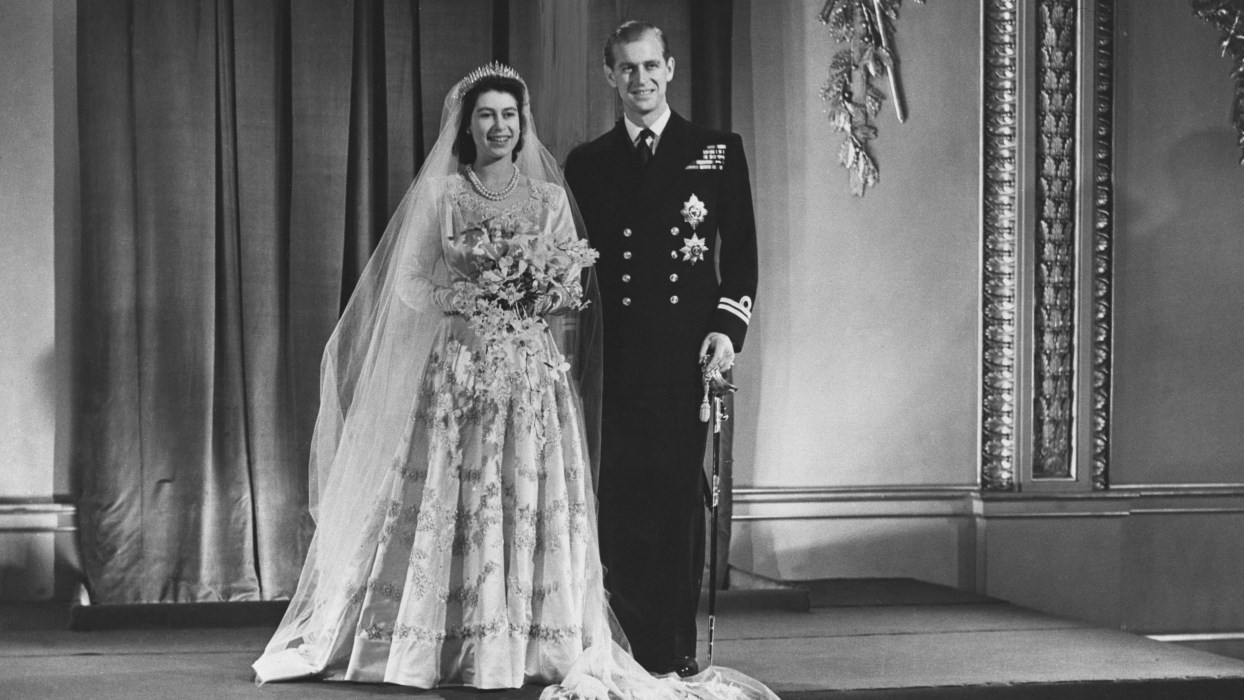 Πρίγκιπας Φίλιππος – Βασίλισσα Ελισάβετ: Ο βασιλικός γάμος που κράτησε για 73 χρόνια