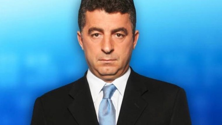 Πυροβόλησαν και σκότωσαν τον δημοσιογράφο Γιώργο Καραϊβάζ