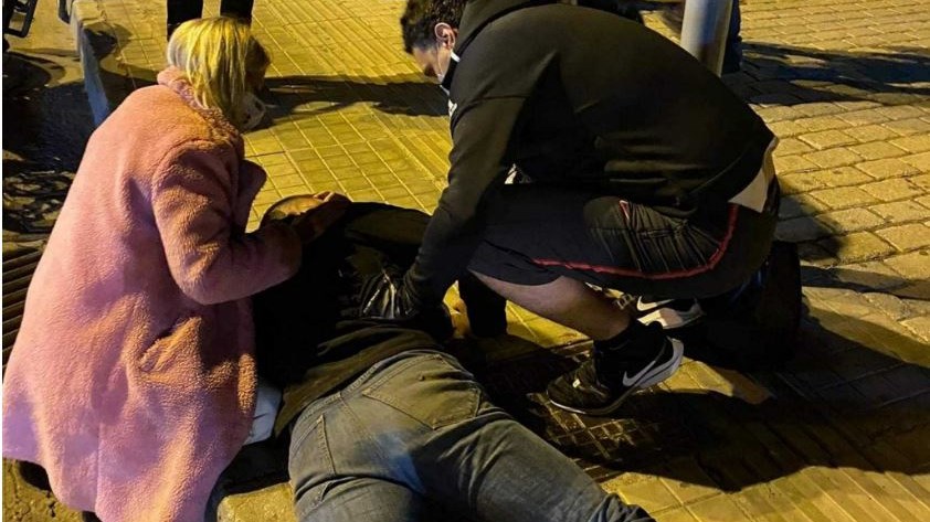 Κικίλιας: Βοήθησε μάνα και γιο που έπεσαν θύματα τροχαίου στο Γκάζι – ΦΩΤΟ