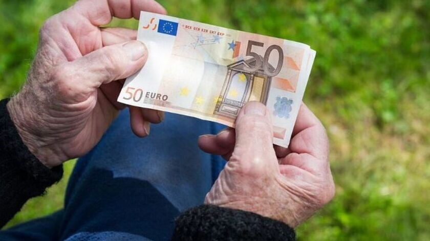Επικουρικές συντάξεις: Πώς υπολογίζονται και σε ποιες επιβάλλεται μείωση – Γράφει ο Δημήτρης Μπούρλος