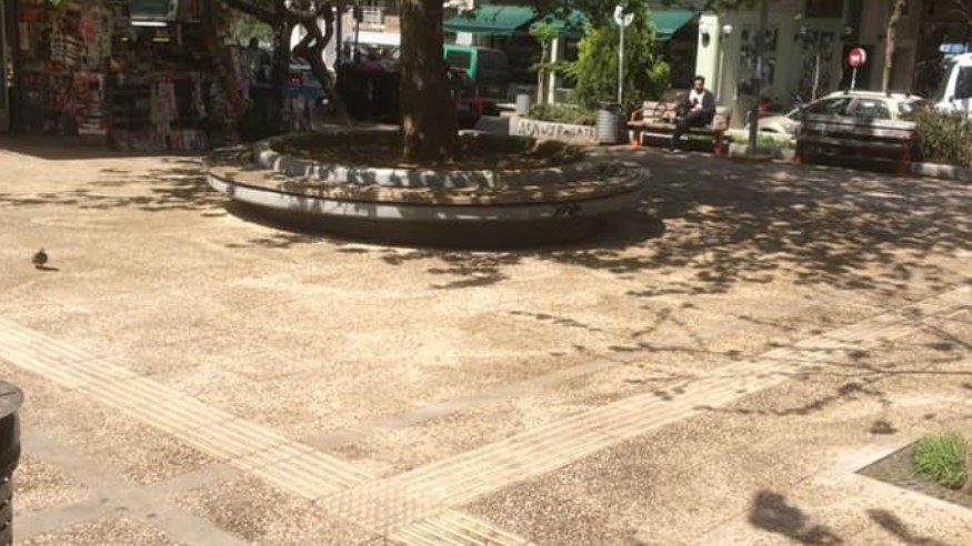 Κώστας Μπακογιάννης: “Το καθαρό περιβάλλον είναι δικαίωμα της πλατείας” – Ανήρτησε φωτογραφίες της πλατείας Βαρνάβα