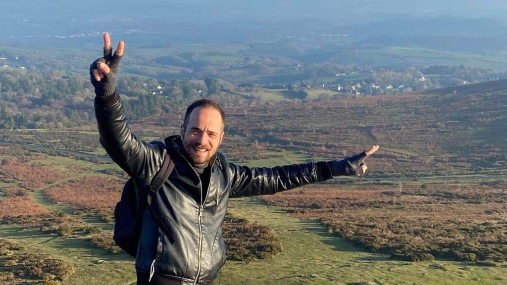 Στάθης Άνθης: Ο αδελφός του έδωσε DNA για την ταυτοποίηση – Σε προχωρημένη σήψη η σορός που ανασύρθηκε από τη θάλασσα