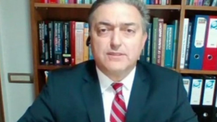 Βασιλακόπουλος: Να αραιώσουμε το Πάσχα – Προτιμότερο να συνευρεθούμε στα χωριά παρά στα διαμερίσματα