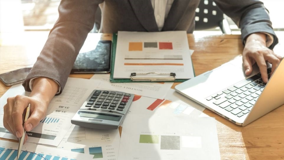 Εφορία: Στήνει “ψηφιακή φάκα” και σαρώνει με 200.000 ελέγχους την αγορά – Ποιοι μπαίνουν στο στόχαστρο