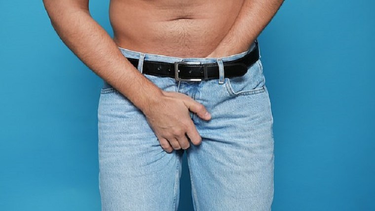 Το μεθυσμένο πείραμα που πήγε στραβά: Ήθελαν να μεγαλώσουν τα… προσόντα τους αλλά έμειναν με το πρήξιμο