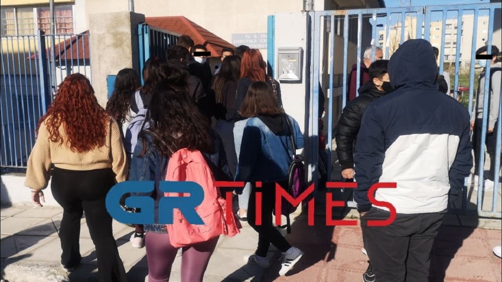 Θεσσαλονίκη: Παρέμβαση εισαγγελέα για τους “αρνητές των self test” – Ζητεί αυτόφωρο για όσους καλούν σε μη εφαρμογή του μέτρου