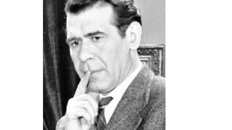 Βασίλης Διαμαντόπουλος: Ο κορυφαίος δάσκαλος και ηθοποιός του θεάτρου μας!