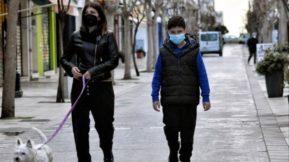 Κορονοϊός: Ποιες περιοχές μπαίνουν από σήμερα στο “βαθύ κόκκινο” – Όλα όσα ισχύουν