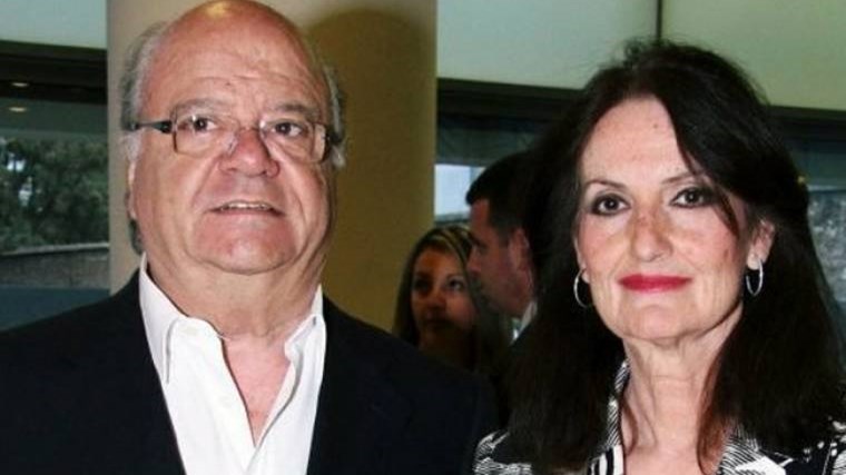 Κατσαρός: Η φωτογραφία από τον γάμο του – Πόσο άλλαξε η ζωή του μετά τον θάνατο της συζύγου του