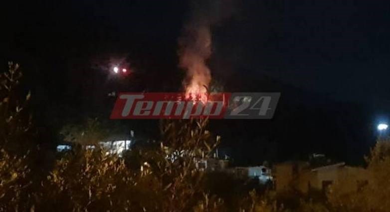 Πάτρα: Μεγάλη φωτιά στον Ομπλό κοντά σε σπίτια