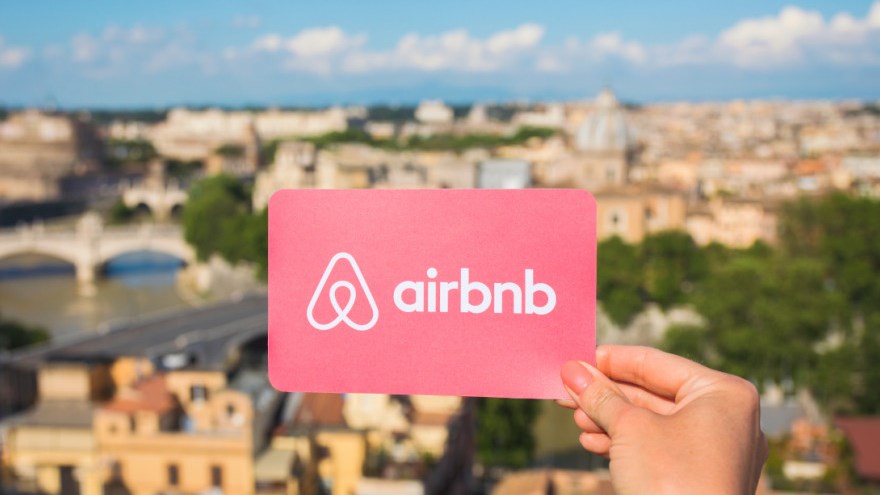 Airbnb: Εφοριακοί με snapshot «ψαρεύουν» στοιχεία από το διαδίκτυο – Αλλάζουν όλα στους ελέγχους