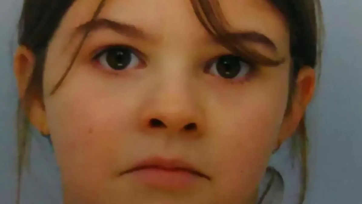 Γαλλία-Συγκινεί η ιστορία της 8χρονης Μία: Αίσιο τέλος στην απαγωγή που σχεδίασε η μητέρα της – ΒΙΝΤΕΟ