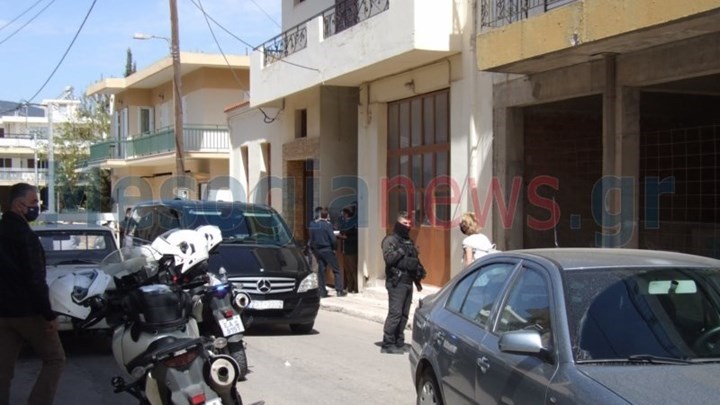 Έγκλημα στο Κορωπί: Σοκάρουν οι λεπτομέρειες του φονικού – Τι όπλισε το χέρι του 76χρονου πατέρα