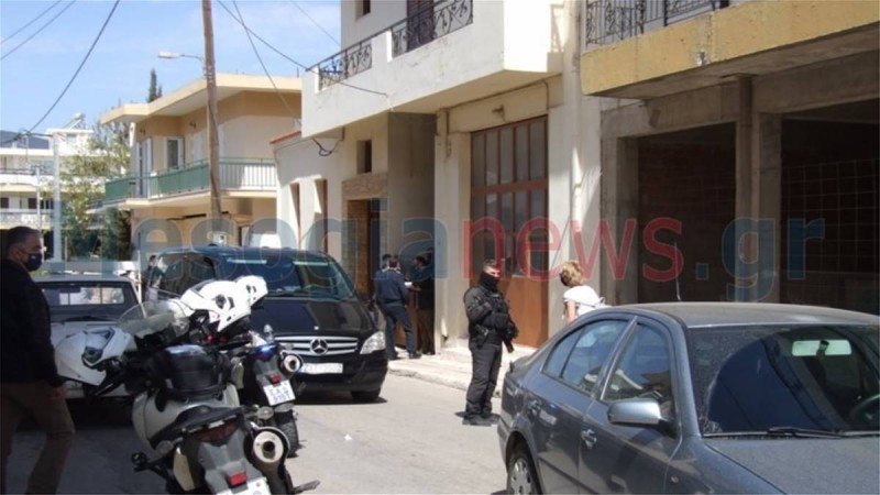 Έγκλημα στο Κορωπί: Δίωξη για ανθρωποκτονία από πρόθεση σε βάρος του 76χρονου που σκότωσε τον γιο του