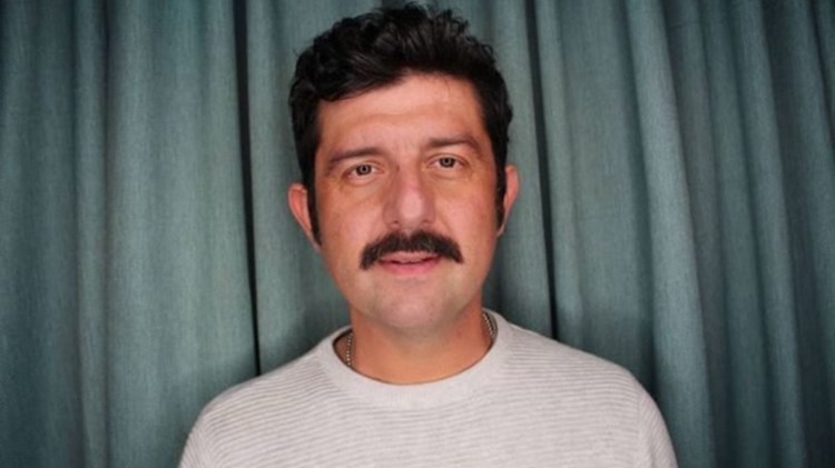 Και ο Οικονόμου στο “1821 – Η επιθεώρηση” των Καραντζά – Δεληβοριά που θα ανέβει στο “Βεάκειο”