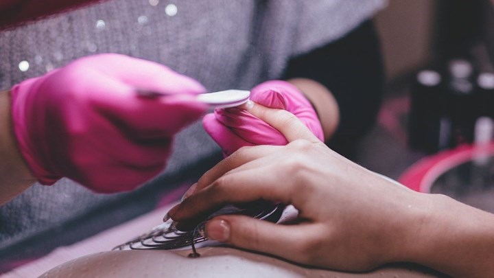 Oι 5 μικρές συμβουλές για υγιή και γερά νύχια