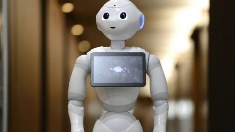 Pepper: Το πρώτο ρομπότ παγκοσμίως το οποίο μιλάει στον εαυτό του φωναχτά-ΒΙΝΤΕΟ