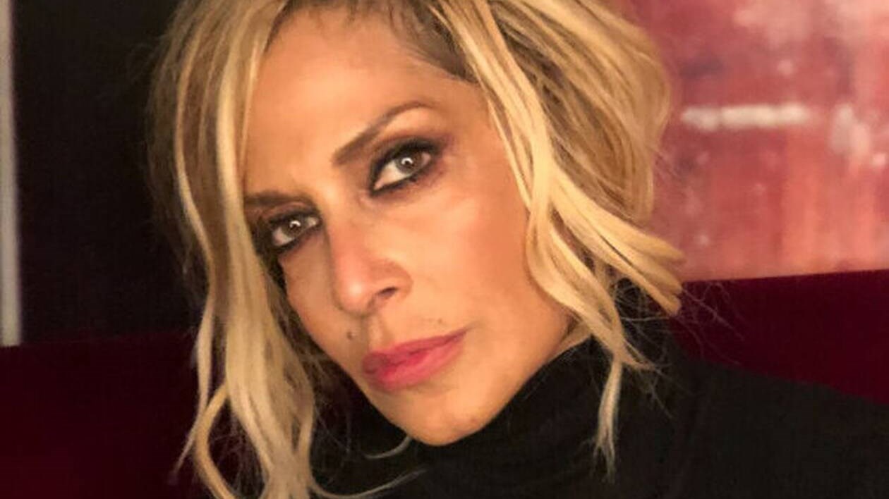 Άννα Βίσση: Η εντυπωσιακή αλλαγή στην εξωτερική της εμφάνιση – ΦΩΤΟ