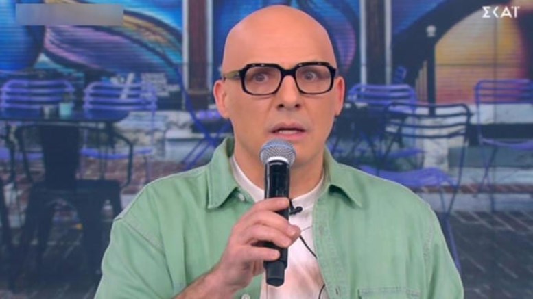 Νίκος Μουτσινάς: Η τηλεφωνική παρέμβαση στην εκπομπή του που τον άφησε άφωνο – ΒΙΝΤΕΟ