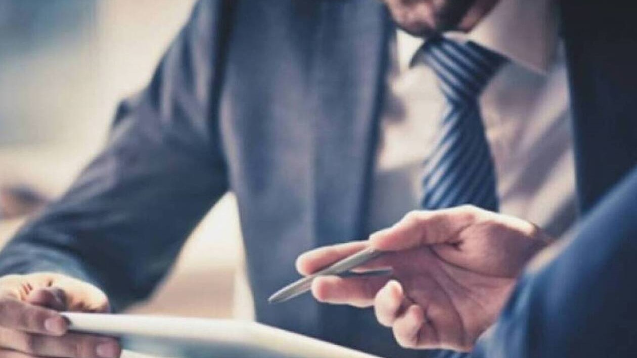 Εργασιακό νομοσχέδιο: Τι φέρνει για το ωράριο – Οι πέντε μεγάλες αλλαγές – Γράφει η Κ. Φραγκάκη