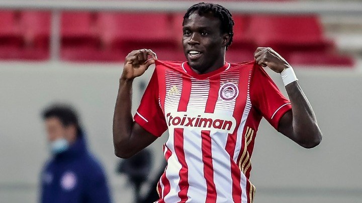 Ολυμπιακός: Επικράτησε 2-0 της ΑΕΚ με τέρματα του Μπρούμα