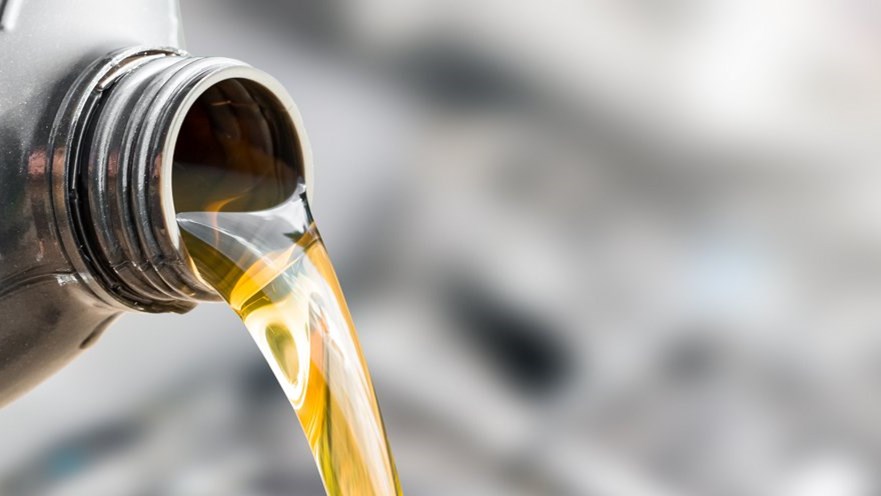 Βύρωνας: Πέταξε πετρέλαιο σε παιδιά από το μπαλκόνι της επειδή την ενοχλούσαν